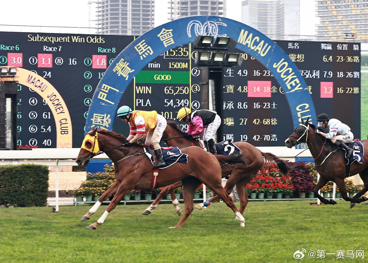 关于澳门博彩业与彩票预测的思考——警惕违法犯罪风险，澳门博彩业与彩票预测的风险防范，警惕违法犯罪行为的重要性分析